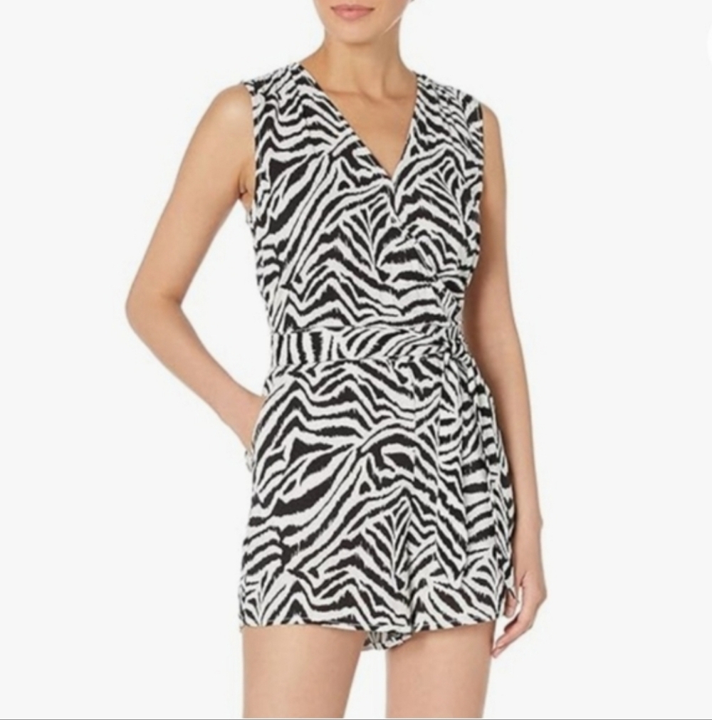 Jessica Simpson Black and White Zebra Emmy Romper Size Small Safari Chic
